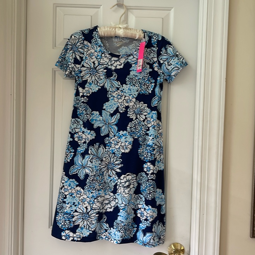 Pretty floral Lily short sleeve dress. Size XXS new never worn with tags